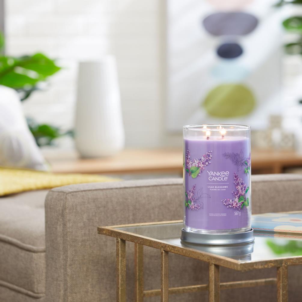 Yankee Candle Lilac Blossoms Large Tumbler Jar Extra Image 1